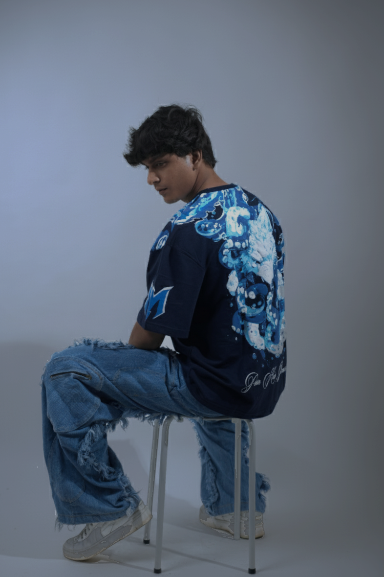 The "Pain Has Power" Heavyweight Male Tee